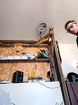 SophienewCDplayer — Buscar profesor/a para estar feliz aqu.