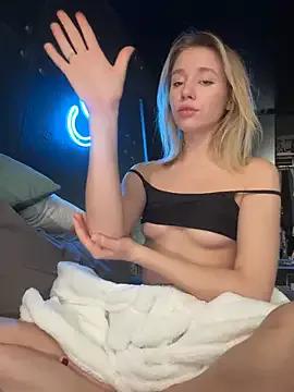 SSSATIVA_model on StripChat 