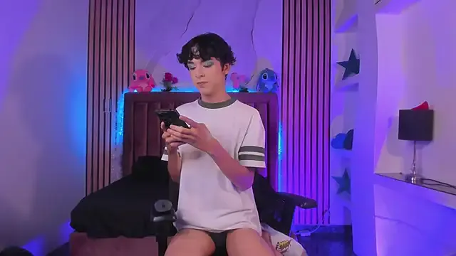 SthepanodiMonaco — Hii daddy, You wanna see my ass bouncing