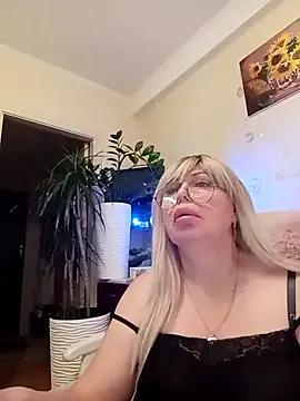 SusieNoreen on StripChat 