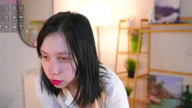 SuzanneHowse — Masturbation and squirt