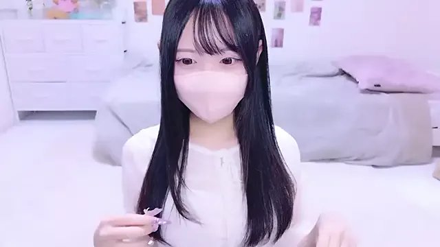 Suzu_ch_xx on StripChat 