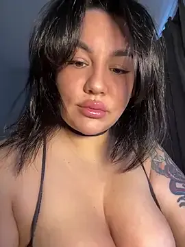 SwittieKendra — SUCK NIIPLE AND SPIT