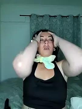 thenaughtybunnyx on StripChat 