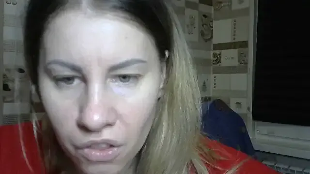 TherestlessKitty on StripChat