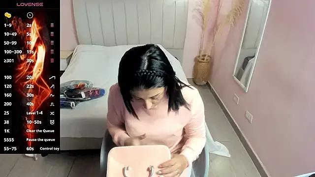 tiffani__love on StripChat 
