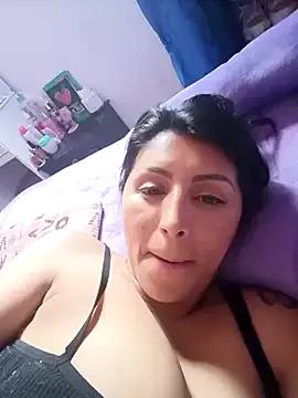 tiffani__love on StripChat
