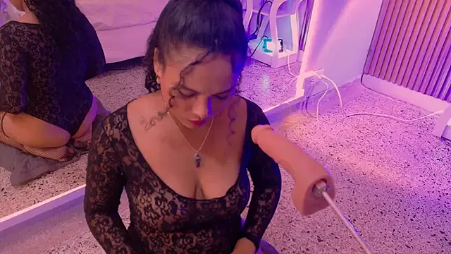 ValeriaJolie