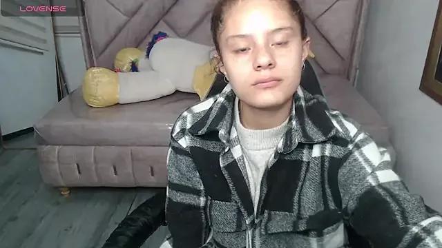 Velvet_Moon_V on StripChat 