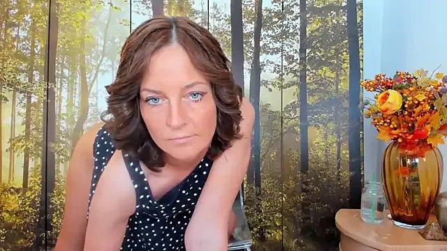 ViciousSiren on StripChat 