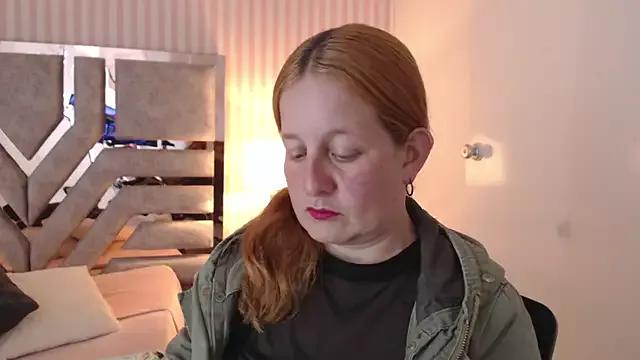 ViioletaMora on StripChat 