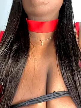 Admire StripChat's Violetasmile violetasmile from StripChat