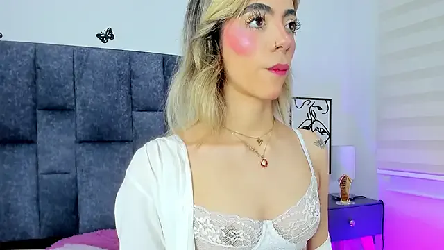 Violetta_Ficher — make me wet daddy!