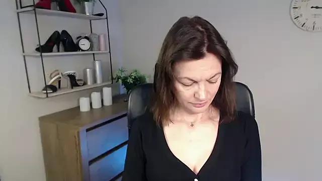 VivianWILD on StripChat 