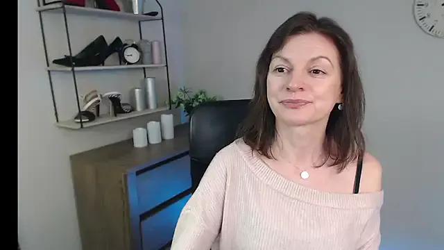 VivianWILD on StripChat 