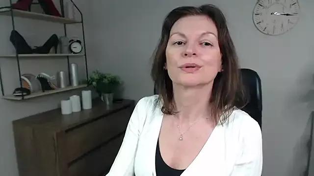 VivianWILD on StripChat 