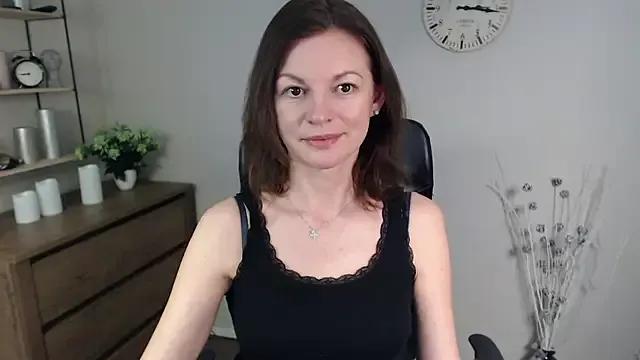 VivianWILD on StripChat 