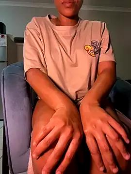 WaterMommy from StripChat