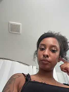 Your_Paris — Freechat on StripChat