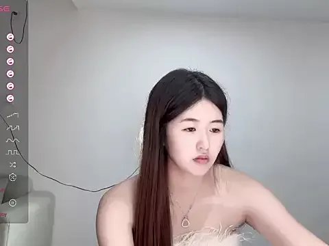 youyou-668 on StripChat 
