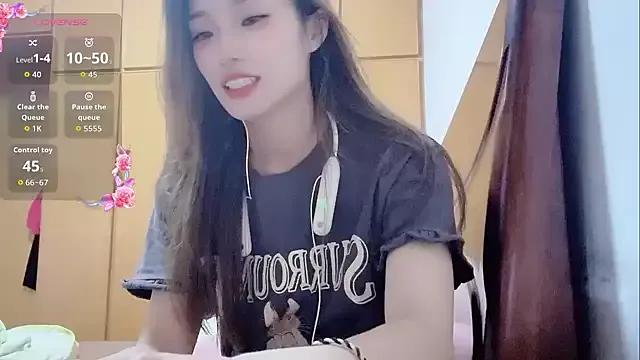 yuyu_77 on StripChat