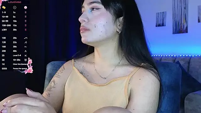 ZaraDames_ on StripChat 