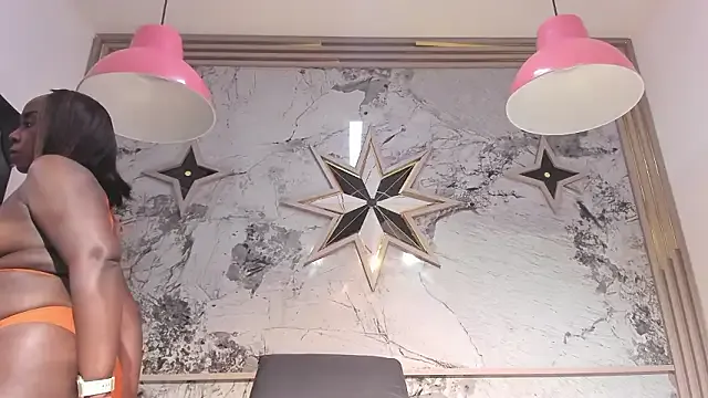 ZoeCollin — Naked boobs - Pinch my nipples