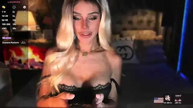 ZyraGoddes from StripChat